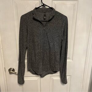 5/$100 Kyodan Grey yoga sweater